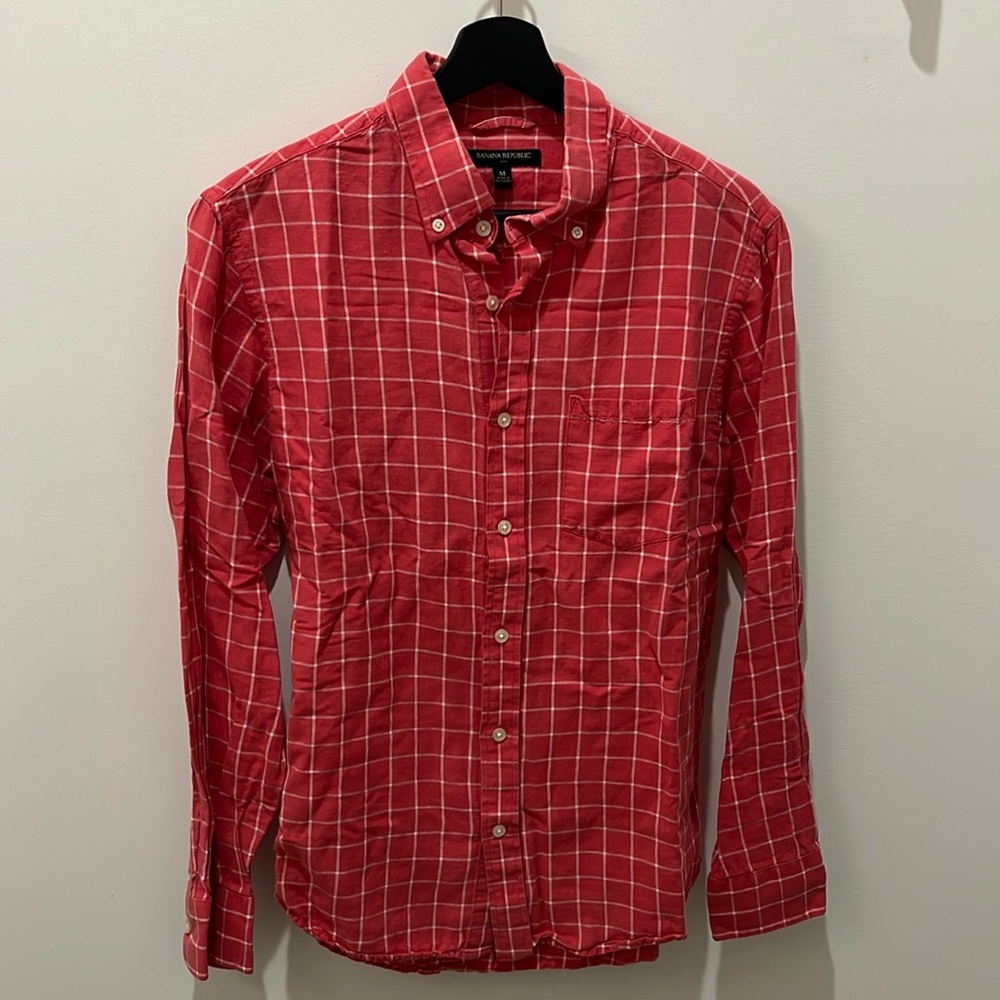 Banana Republic Salmon Linen Checkered Button Up
